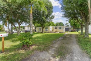 2886 SE La Palma Terrace, Stuart, FL 34997 - MLS#R11126445