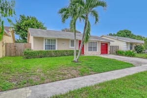 6082 Blue Grass Circle, Lake Worth, FL 33463 Sold 11/24/25