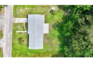 907 Buckeye Drive, Fort Pierce, FL 34982 Sold 10/31/25