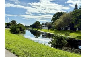 217 Oakridge N, Deerfield Beach