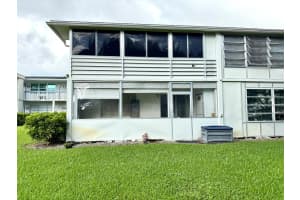 217 Oakridge N, Deerfield Beach, FL 33442 Sold 11/26/25