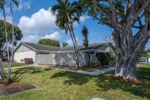 8173 Ambach Way, Hypoluxo