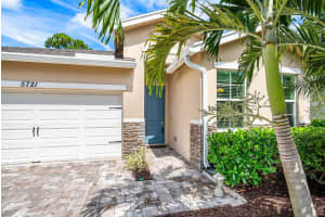 5721 SE Kawana Trail, Hobe Sound, FL 33455 - MLS#R11126551
