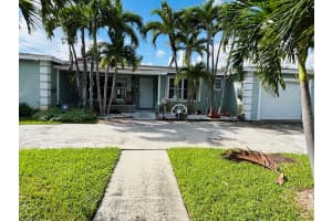 800 Hillcrest Boulevard, West Palm Beach, FL 33405 - MLS#R11126557