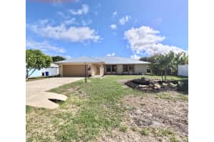 1927 Ne San Carlos Calle, Jensen Beach