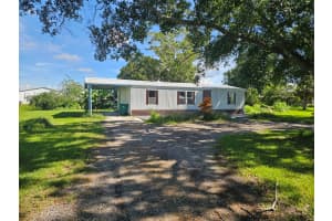 925 SW 39th Lane, Okeechobee, FL 34974 - MLS#R11126613
