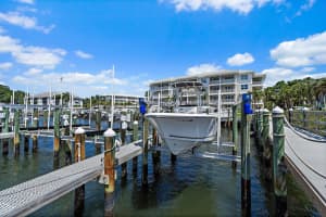 411 Bay Colony Drive N & Slip #32, Juno Beach, FL 33408 - MLS#R11126627
