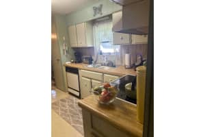 129 E Caribbean, Port Saint Lucie, FL 34952 - MLS#R11126635