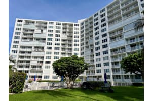 201 N Ocean Boulevard 302, Pompano Beach, FL 33062 - MLS#R11126644