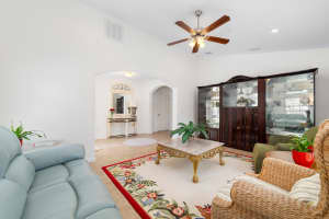 2024 Albany Terrace SW, Vero Beach, FL 32968 - MLS#R11126655