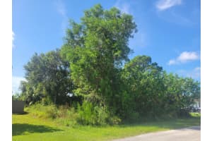 474 Kaabe Avenue, Port Saint Lucie, FL 34953 - MLS#R11126677