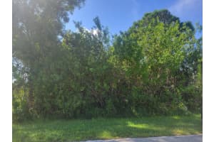 474 Kaabe Avenue, Port Saint Lucie, FL 34953 - MLS#R11126677