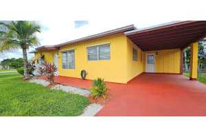 632 SW 13th Street, Belle Glade, FL 33430 - MLS#R11126683