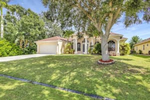 1717 Erie Street, Port Saint Lucie, FL 34953 - MLS#R11126697