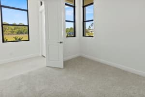 320 SE Via Sangro, Port Saint Lucie, FL 34952 - MLS#R11126713
