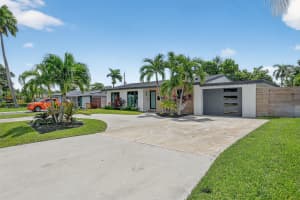 906 SE 13th Court, Deerfield Beach, FL 33441 - MLS#R11126730