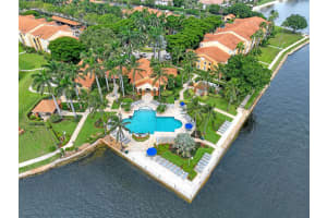 145 Yacht Club Way 105, Hypoluxo, FL 33462 Sold 10/28/25
