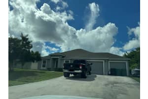 950 SW Nichols Terrace, Port St Lucie, FL 34953 - MLS#R11126786