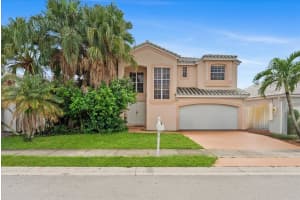 10372 SW 9th Lane, Pembroke Pines, FL 33025 - MLS#R11126796