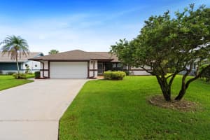 5070 SE Hanson Circle, Stuart, FL 34997 - MLS#R11126822