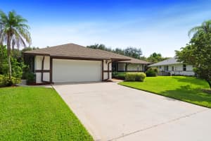 5070 SE Hanson Circle, Stuart, FL 34997 - MLS#R11126822