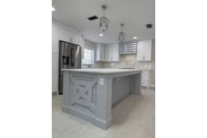 2900 21st Lane, Vero Beach, FL 32960 - MLS#R11126837