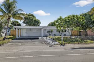 4200 NE 3rd Avenue, Deerfield Beach, FL 33064 - MLS#R11126866