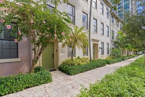 687 Hibiscus Street, West Palm Beach, FL 33401 - MLS#R11126930