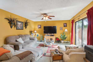 4075 Palm Bay Circle B, West Palm Beach, FL 33406 - MLS#R11127045