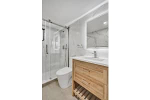 5340 Las Verdes Circle 324, Delray Beach, FL 33484 - MLS#R11127053