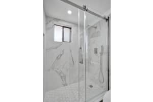 5340 Las Verdes Circle 324, Delray Beach, FL 33484 Sold 12/05/25