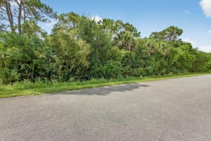 3747 NW 29th Avenue, Okeechobee, FL 34972 Sold 01/22/26
