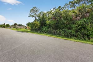 3709 NW 29th Avenue Avenue, Okeechobee, FL 34972 - MLS#R11127078