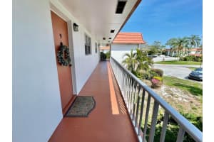 2600 SE Ocean Boulevard E11, Stuart, FL 34996 Sold 10/31/25