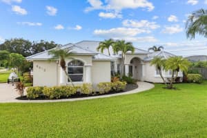 4422 SW Masefield Street, Port Saint Lucie, FL 34953 - MLS#R11127087