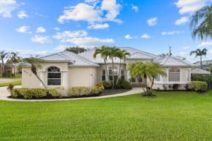 4422 SW Masefield Street, Port Saint Lucie, FL 34953 - MLS#R11127087