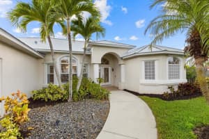 4422 SW Masefield Street, Port Saint Lucie, FL 34953 - MLS#R11127087