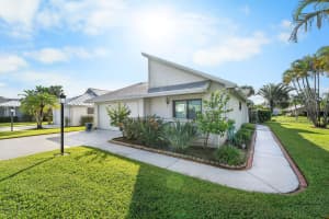 7210 SE Quincy Terrace, Hobe Sound, FL 33455 - MLS#R11127091