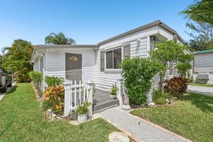 4756 NE Blue Heron Lane, Jensen Beach, FL 34957 - MLS#R11127092