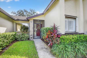113 Ramblewood Circle, Royal Palm Beach, FL 33411 - MLS#R11127093