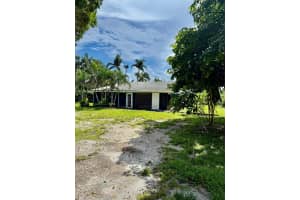 1250 Royal Palm Avenue, West Palm Beach, FL 33406 - MLS#R11127111