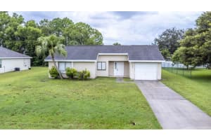 462 SW Peach Street, Port Saint Lucie, FL 34983 Sold 10/29/25