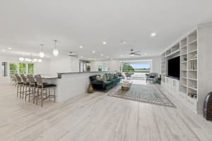 8 Woodbrook Circle, West Palm Beach, FL 33401 - MLS#R11127154