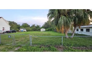 3924 SE 29th Court, Okeechobee, FL 34974 Sold 10/09/25