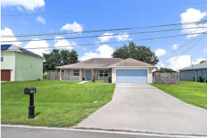 825 SW Tullip Boulevard, Port Saint Lucie, FL 34953 - MLS#R11127203