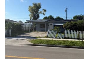 1005 12th Avenue N, Lake Worth Beach, FL 33460 - MLS#R11127246