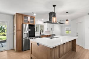 10 SE Splitrail Circle, Jupiter, FL 33469 - MLS#R11127272