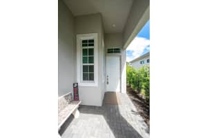 152 SE Via Tirso, Port Saint Lucie, FL 34952 Sold 04/10/26