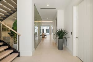 812 Palm Trail, Delray Beach, FL 33483 - MLS#R11127319