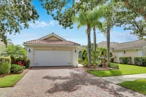 8343 SE Angelina Court, Hobe Sound, FL 33455 - MLS#R11127348
